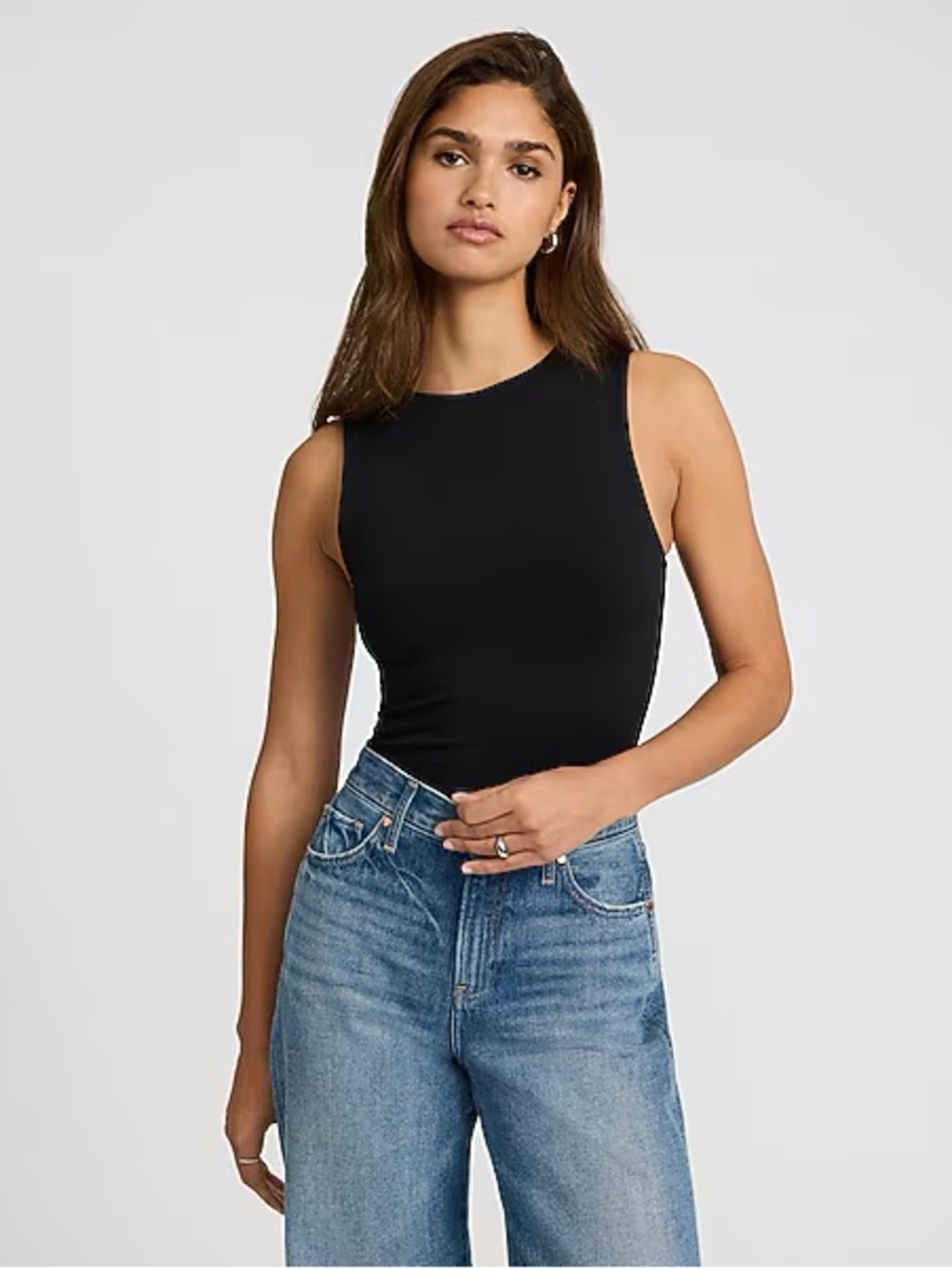 Express Body Contour High Compression Crew Neck Sleeveless Bodysuit Black
